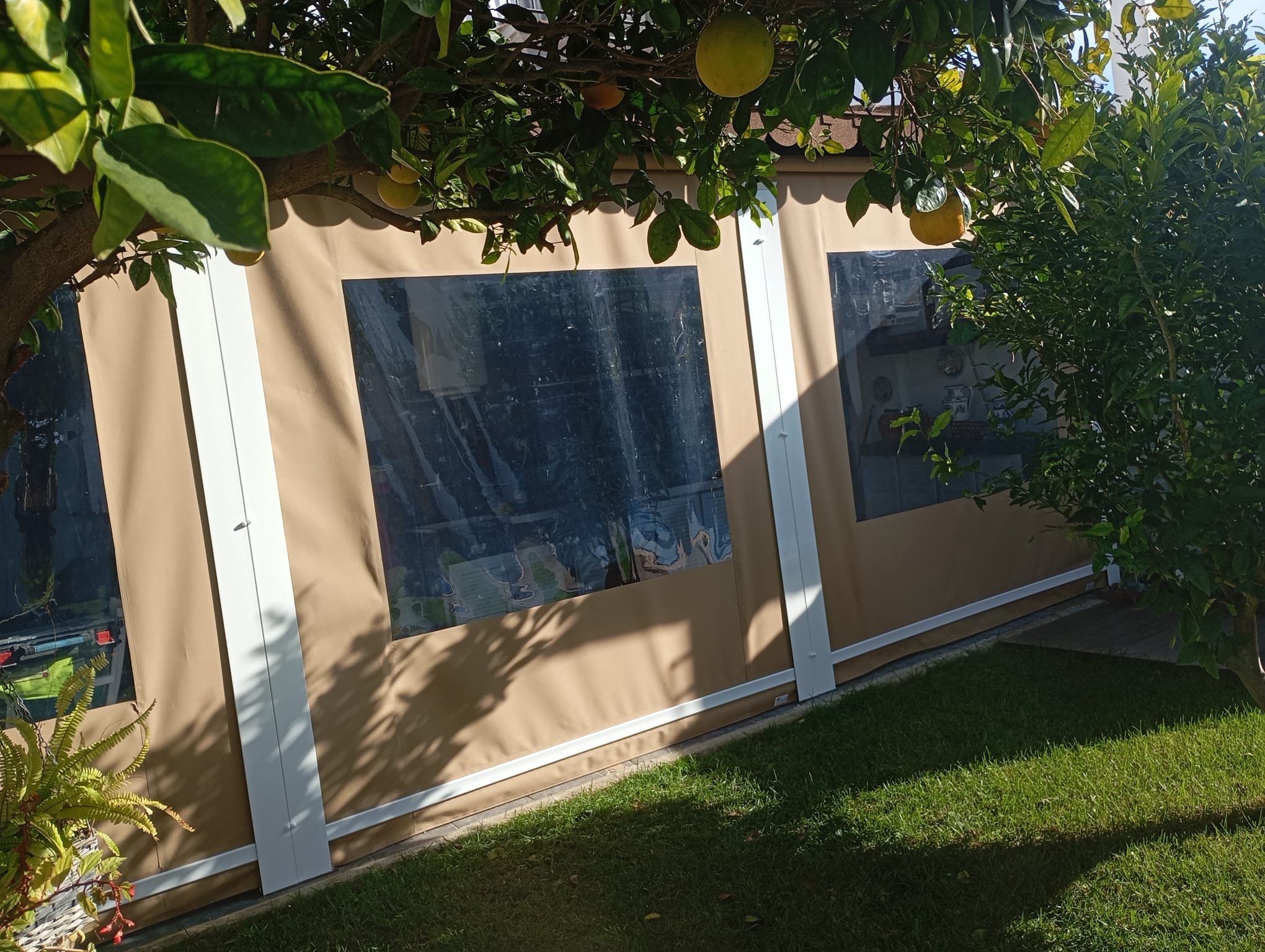 Fabricación e instalación de toldos motorizados en Cádiz